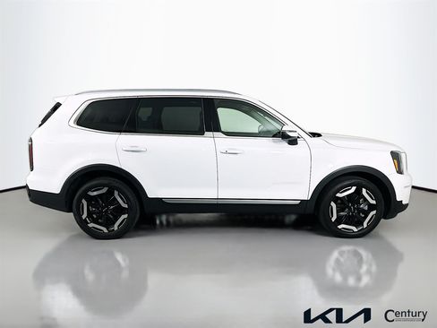 Certified 2025 Kia Telluride EX FWD image 4