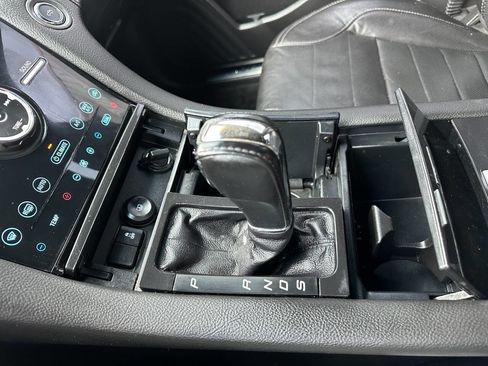 Used 2017 Ford Taurus SHO w/ Sho Performance Package image 34