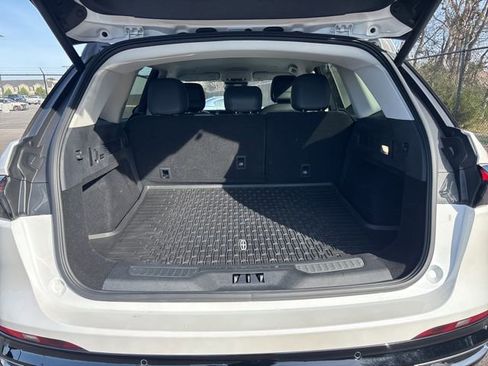 Certified 2025 Lincoln Nautilus Premier image 11