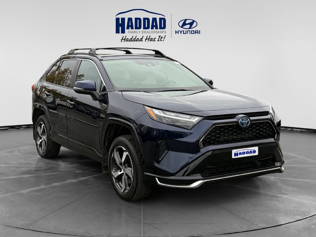 Used 2023 Toyota RAV4 SE w/ Weather & Moonroof Package AWD/4WD image 6
