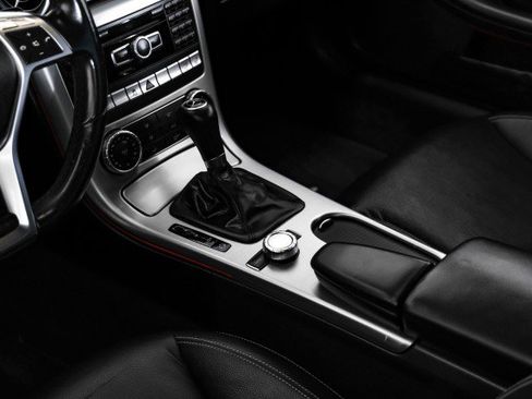 Used 2014 Mercedes-Benz SLK 250 image 24