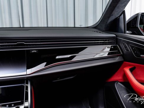 Used 2025 Audi RS Q8 performance image 41