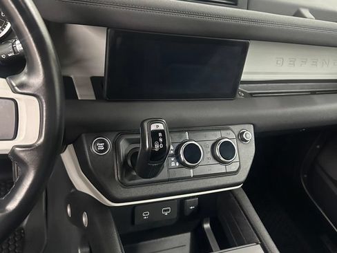 Used 2022 Land Rover Defender 90 X-Dynamic SE AWD/4WD image 16