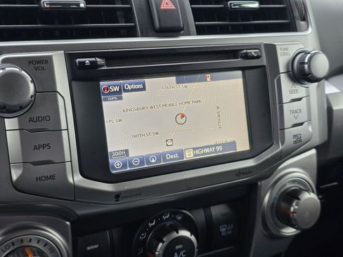 Used 2015 Toyota 4Runner SR5 image 32