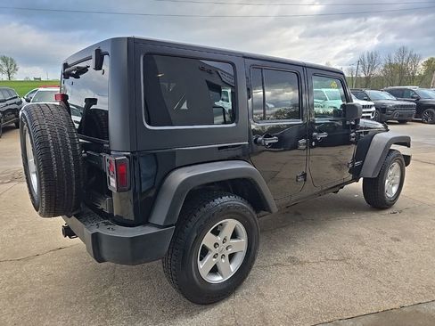 Used 2013 Jeep Wrangler Unlimited Sport AWD/4WD image 10