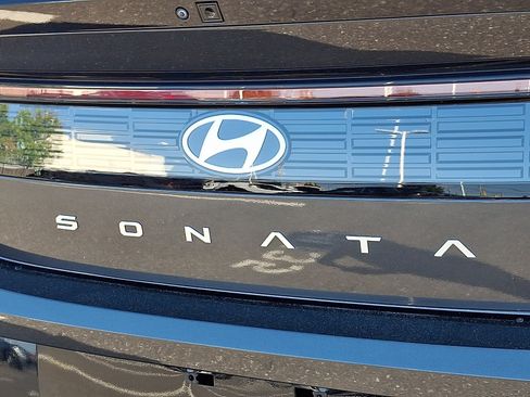 Used 2025 Hyundai Sonata SEL FWD image 30