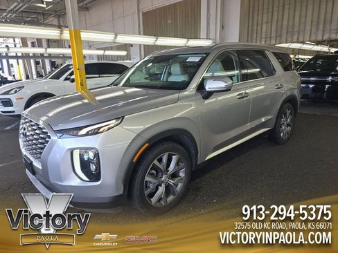 Used 2022 Hyundai Palisade SEL w/ Premium Package FWD image 1