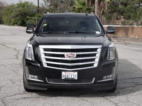 Used 2017 Cadillac Escalade ESV Premium Luxury image 70