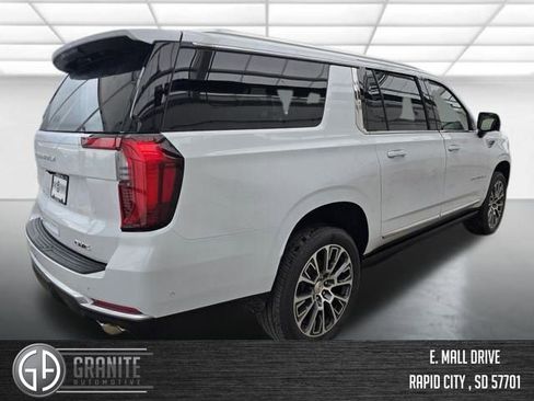 New 2026 GMC Yukon XL Denali w/ Sun & Power Step Package AWD/4WD image 5