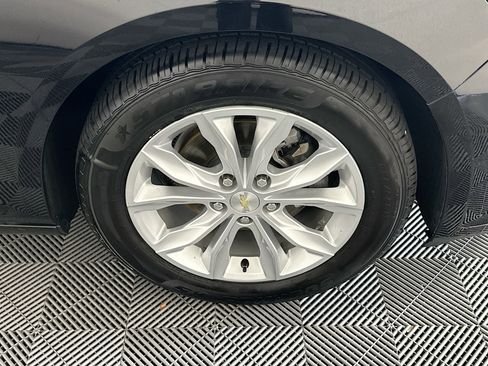 Used 2020 Chevrolet Malibu LT FWD image 10