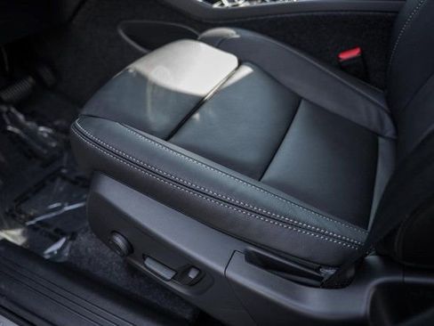 Used 2026 Volvo XC40 B5 Plus w/ Protection Package Premier image 31