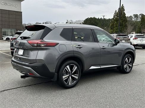 Certified 2023 Nissan Rogue SL w/ SL Premium Package image 8