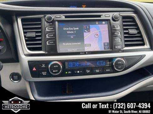 Used 2014 Toyota Highlander XLE image 32