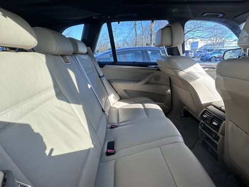 Used 2010 BMW X5 xDrive30i image 7