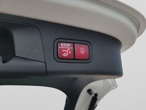 Certified 2026 Mercedes-Benz GLA 250 image 9