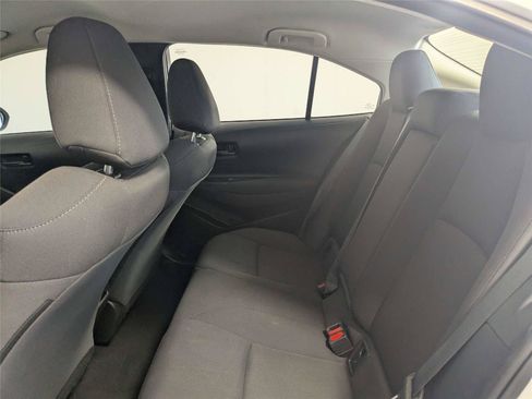 Used 2022 Toyota Corolla LE FWD image 34