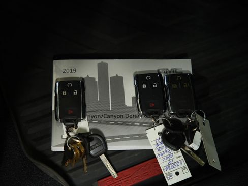 Used 2019 GMC Canyon All Terrain w/ Trailering Package AWD/4WD image 20