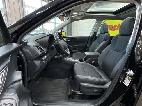 Used 2024 Subaru Forester Premium AWD/4WD image 11