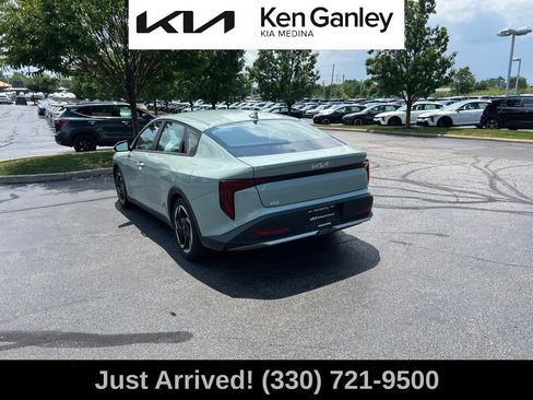 Certified 2025 Kia K4 GT-Line Turbo FWD image 7