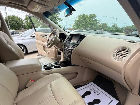 Used 2014 Nissan Pathfinder Platinum w/ Platinum Premium Package AWD/4WD image 11
