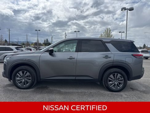 Certified 2024 Nissan Pathfinder S image 12
