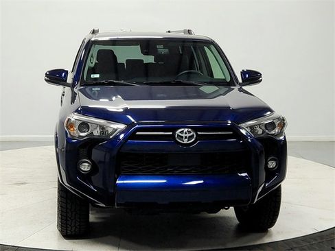 Used 2021 Toyota 4Runner SR5 Premium image 2