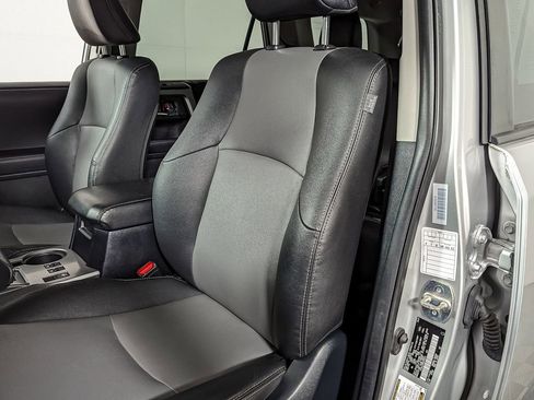 Certified 2022 Toyota 4Runner SR5 Premium image 24