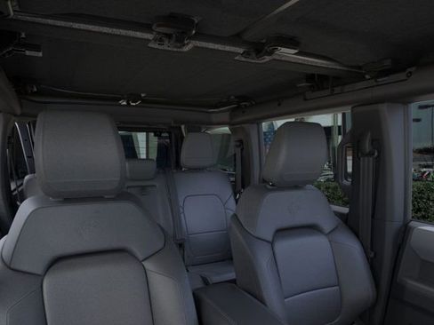 New 2025 Ford Bronco Big Bend w/ Black Diamond Package image 11