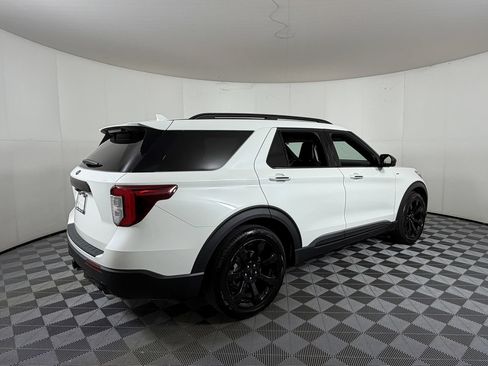 Used 2023 Ford Explorer ST-Line w/ Class IV Trailer Tow Package RWD image 4