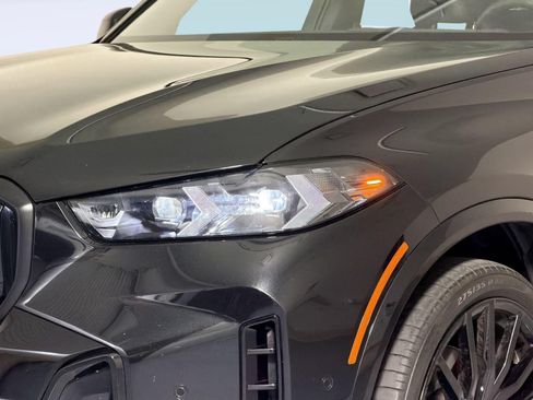 Used 2024 BMW X5 sDrive40i w/ M Sport Package RWD image 12