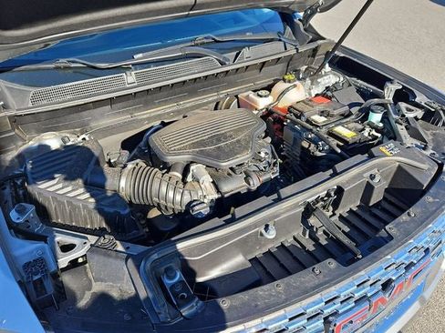 Used 2023 GMC Acadia Denali image 34