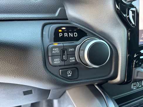 Used 2025 RAM 1500 Big Horn AWD/4WD image 28