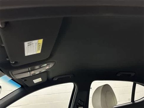 Used 2024 Genesis G70 2.5T image 28