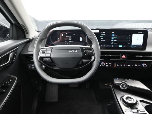 New 2026 Kia EV6 Wind AWD/4WD image 31