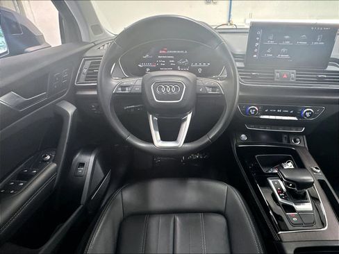 Used 2023 Audi Q5 2.0T Premium Plus w/ Premium Plus Package AWD/4WD image 11