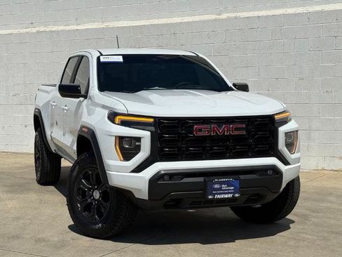 Used 2024 GMC Canyon Elevation w/ Convenience Package AWD/4WD image 3
