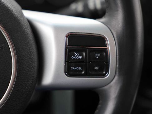 Used 2014 Jeep Compass Limited w/ Sun/Sound Group image 15