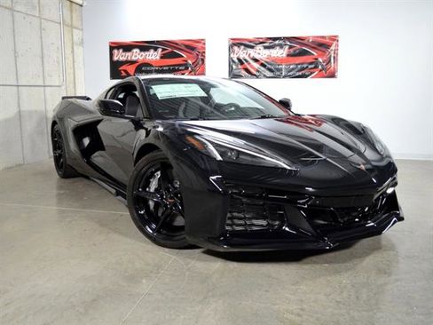 New 2025 Chevrolet Corvette E-Ray w/ ZER Performance Package image 1
