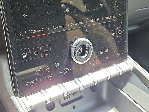 Used 2025 GMC Terrain Elevation FWD image 16