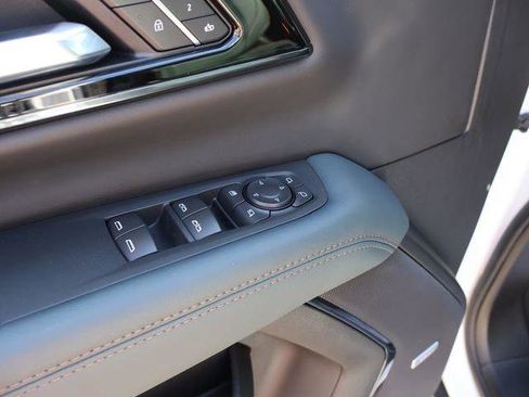New 2026 GMC Yukon XL AT4 w/ AT4 Premium Plus Package AWD/4WD image 21