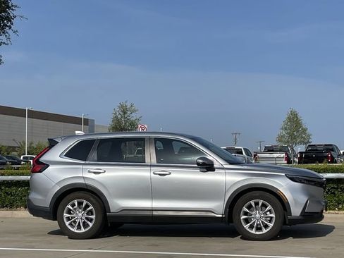 Used 2025 Honda CR-V EX-L image 3