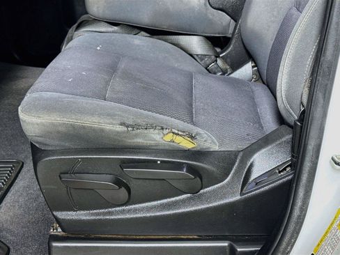Used 2019 Chevrolet Silverado 1500 LT RWD image 16