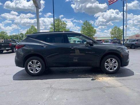 Used 2019 Chevrolet Blazer LT FWD image 2