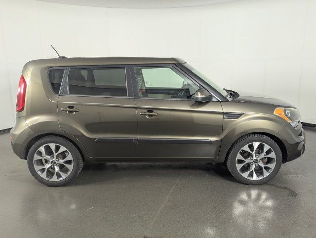 Used 2012 Kia Soul ! FWD image 8