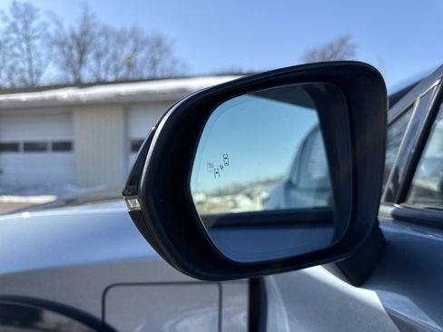 Used 2023 Lexus RZ 450e Premium image 13