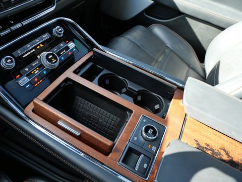 Used 2022 Lincoln Navigator Black Label image 33