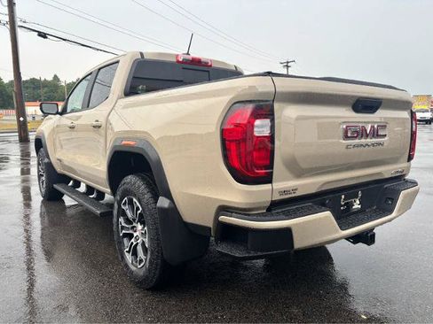 Used 2024 GMC Canyon AT4 AWD/4WD image 5