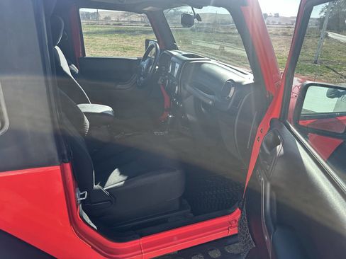 Used 2013 Jeep Wrangler Sport image 13