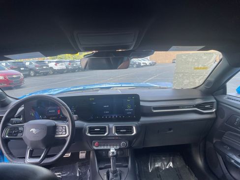 Used 2024 Ford Mustang Premium image 32