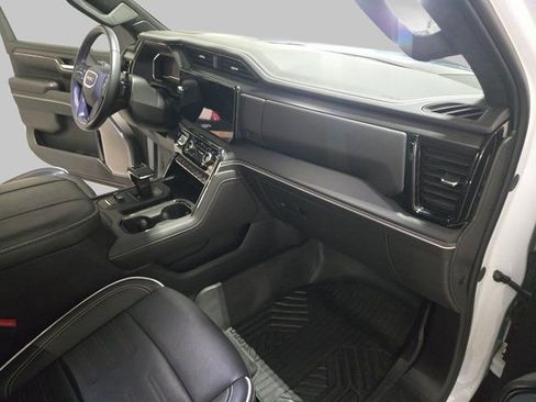 Used 2024 GMC Sierra 1500 AT4X w/ AT4X AEV Edition image 10